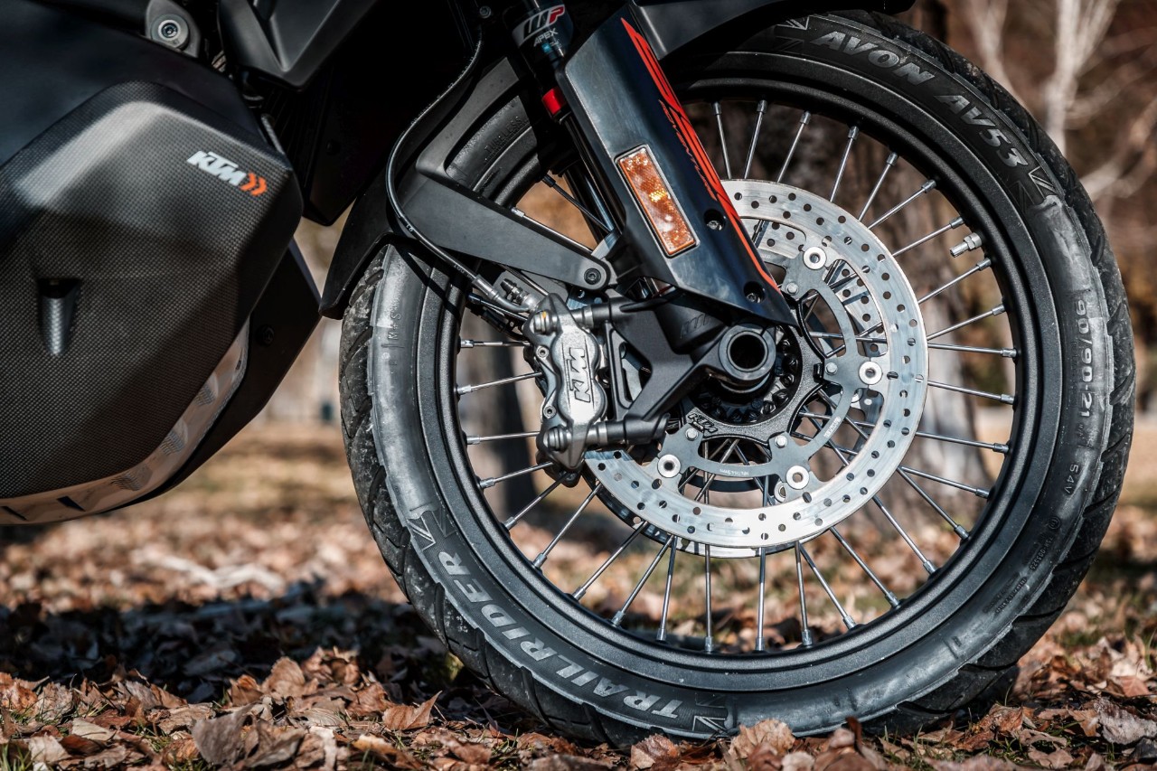 KTM 890 Adventure: crossover senza limiti